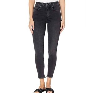 NWT!! We The Free | Raw Edge High-Rise Jegging in washed black, Size 28